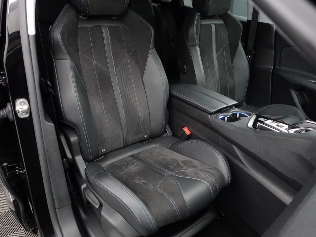 
Peugeot 3008 1.2 PureTech Crossway Aut- Alcantara Sport Interieur, Virtual Cockpit, 360 Camera, Dynamic Select, Carplay, Sfeerverlichting vol									