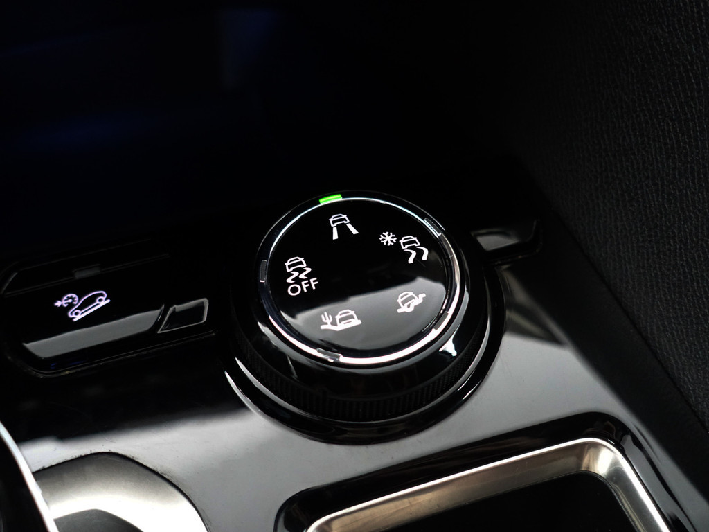 
Peugeot 3008 1.2 PureTech Crossway Aut- Alcantara Sport Interieur, Virtual Cockpit, 360 Camera, Dynamic Select, Carplay, Sfeerverlichting vol									