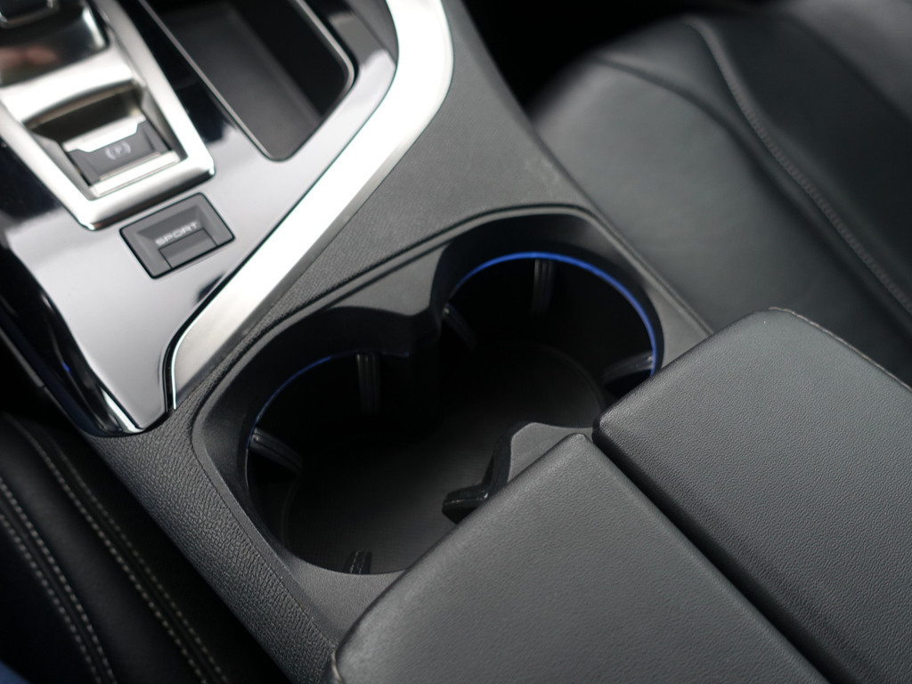 
Peugeot 3008 1.2 PureTech Allure Aut- Two Tone, Sport Leder Interieur, Carplay, Sfeerverlichting, 360 Camera, Ada Cruise vol									