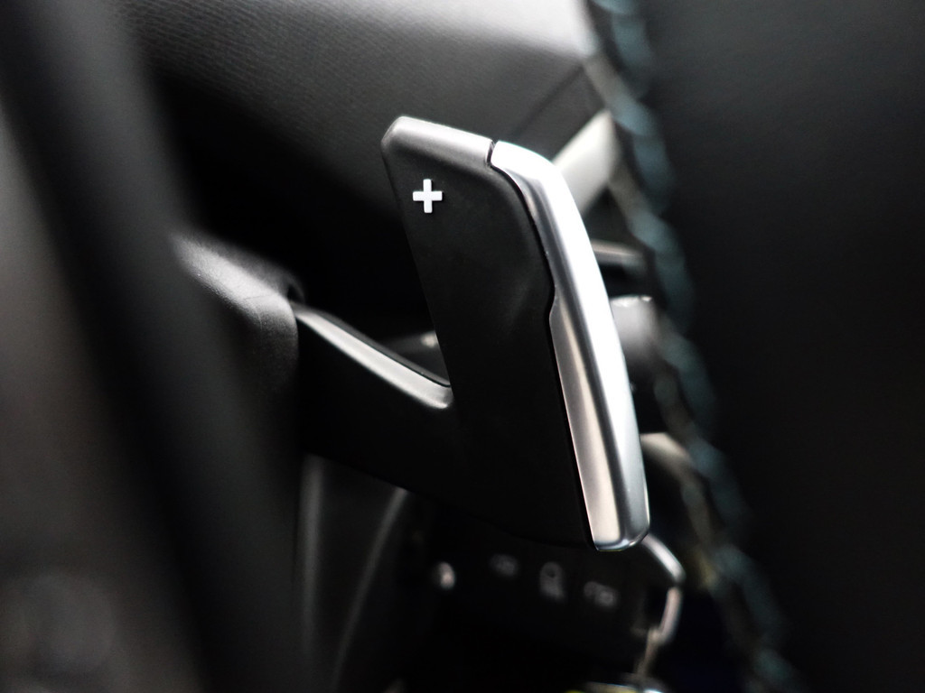 
Peugeot 3008 1.2 PureTech Crossway Aut- Alcantara Sport Interieur, Virtual Cockpit, 360 Camera, Dynamic Select, Carplay, Sfeerverlichting vol									