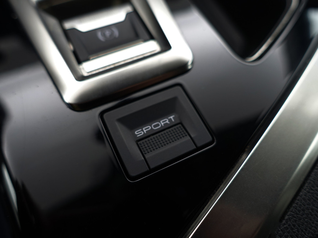 
Peugeot 3008 1.2 PureTech Allure Aut- Two Tone, Sport Leder Interieur, Carplay, Sfeerverlichting, 360 Camera, Ada Cruise vol									