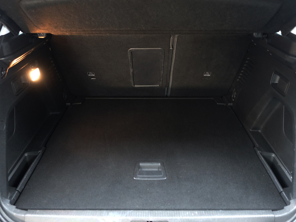 
Peugeot 3008 1.2 PureTech Allure Aut- Two Tone, Sport Leder Interieur, Carplay, Sfeerverlichting, 360 Camera, Ada Cruise vol									