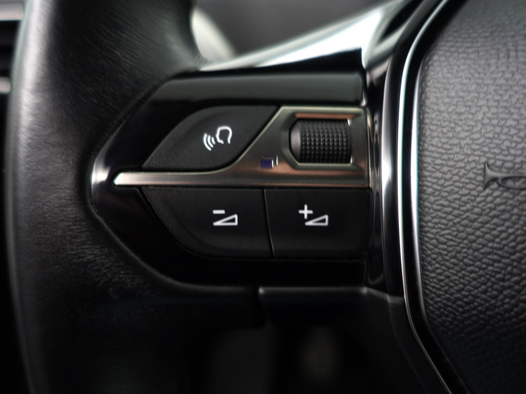 
Peugeot 3008 1.2 PureTech Allure- Sport Leder Interieur, Sfeerverlichting, Carplay, Xenon Led, Virtual Cockpit, Ada Cruise vol									