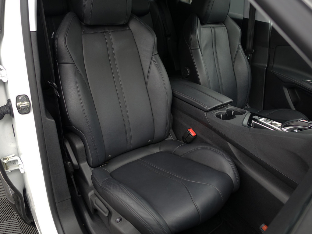 
								Peugeot 3008 1.2 PureTech Premium GT Line Aut- Two Tone, Carplay, Leder Interieur, 360 Camera, Ada Cruise, Keyless, Sfeerverlichting vol									
