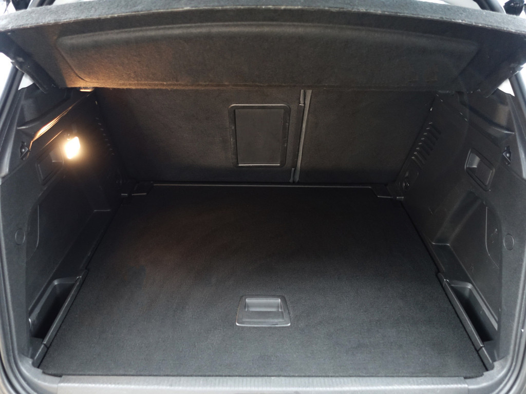 
								Peugeot 3008 1.2 PureTech Premium GT Line Aut- Two Tone, Carplay, Leder Interieur, 360 Camera, Ada Cruise, Keyless, Sfeerverlichting vol									