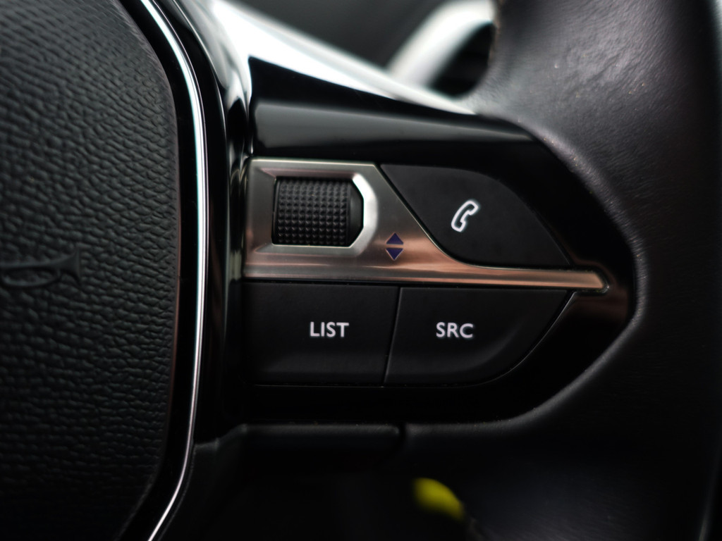 
Peugeot 3008 1.2 PureTech Allure- Sport Leder Interieur, Sfeerverlichting, Carplay, Xenon Led, Virtual Cockpit, Ada Cruise vol									