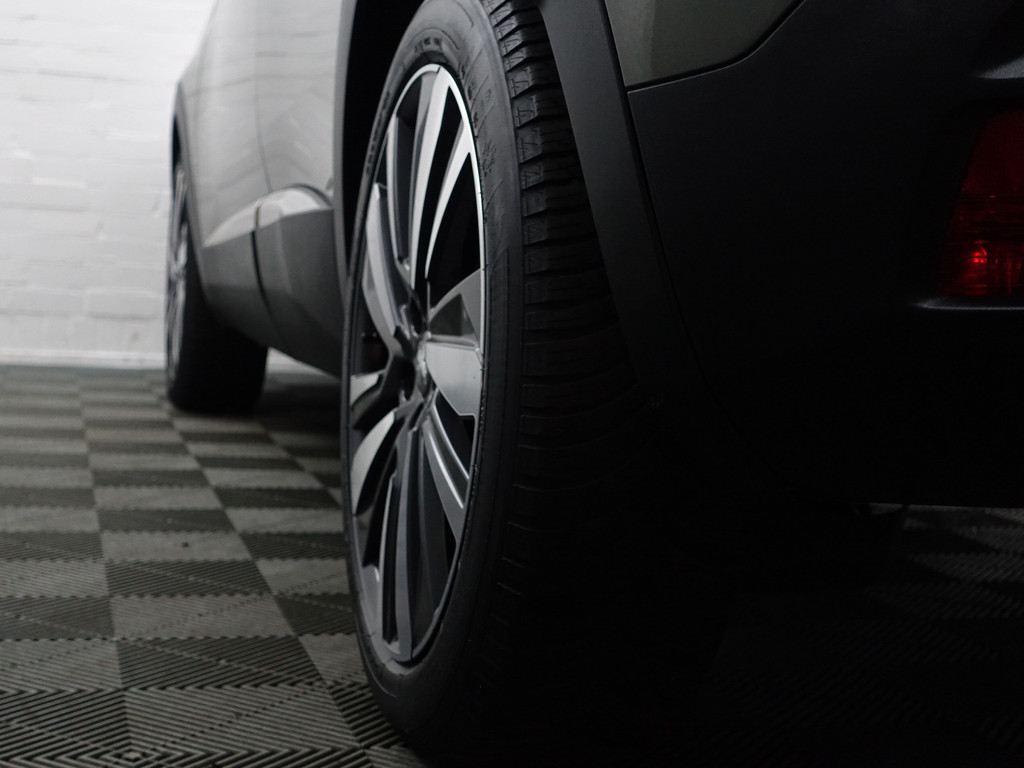 
Peugeot 3008 1.2 PureTech Allure- Sport Leder Interieur, Sfeerverlichting, Carplay, Xenon Led, Virtual Cockpit, Ada Cruise vol									