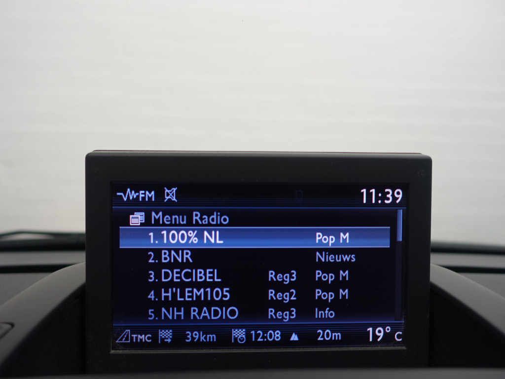 
Peugeot 5008 1.6 VTi Allure- Panodak, Navi, Clima, Cruise, Park Assist vol									