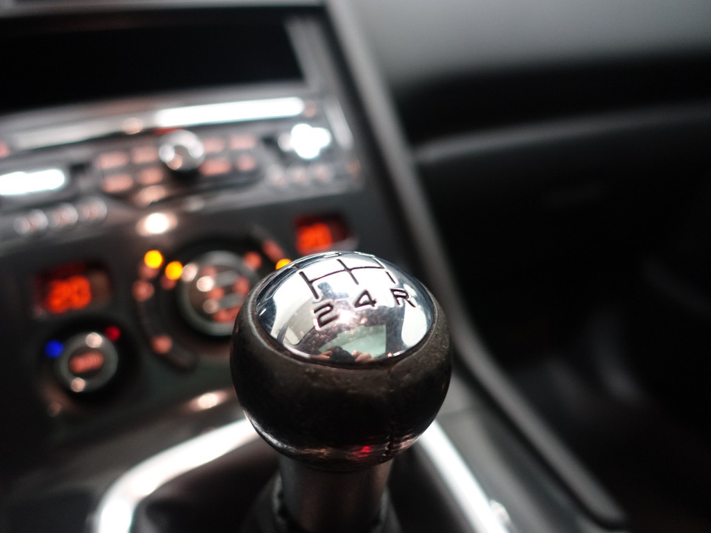 
Peugeot 5008 1.6 VTi Allure- Panodak, Navi, Clima, Cruise, Park Assist vol									