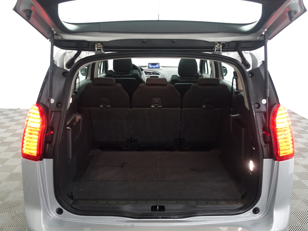 
Peugeot 5008 1.6 VTi Allure- Panodak, Navi, Clima, Cruise, Park Assist vol									