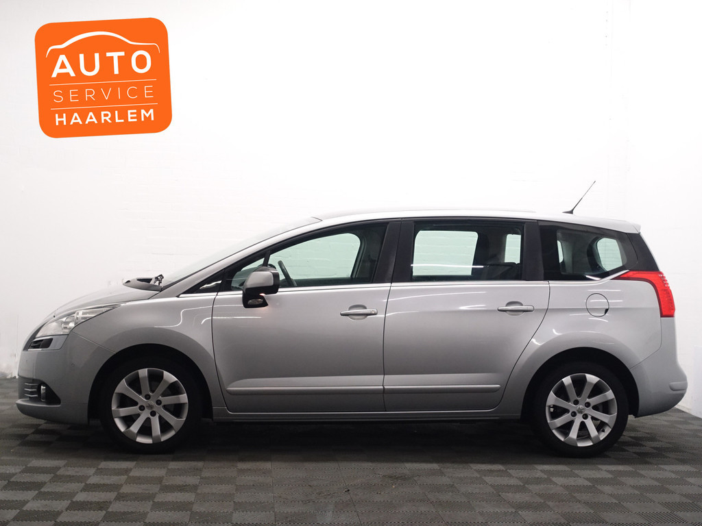
Peugeot 5008 1.6 VTi Allure- Panodak, Navi, Clima, Cruise, Park Assist vol									