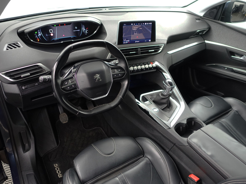
Peugeot 5008 1.2 PureTech Premium GT Line- 7 Pers, Panodak, Memory, Sfeerverlichting, 360 Camera, Lane Assist, Keyless vol									