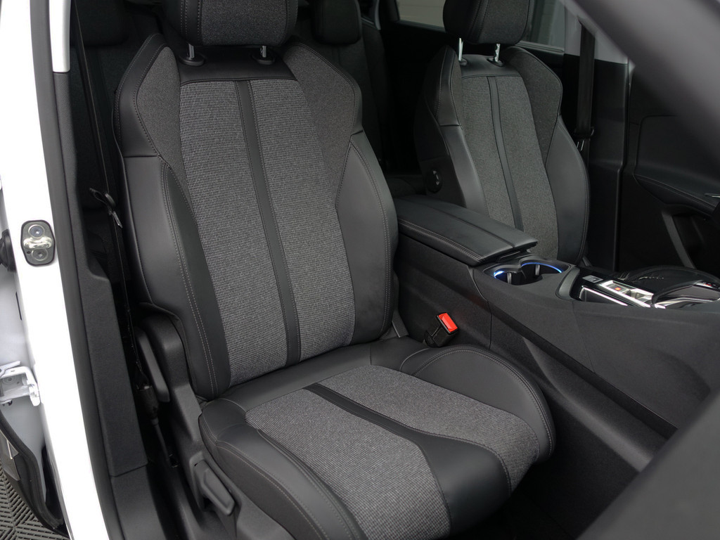 
Peugeot 5008 1.2 PureTech GT Line Aut- 7 Pers, CarPlay, Sfeerverlichting, Xenon Led, Ada Cruise, Keyless, Virtual Cockpit vol									