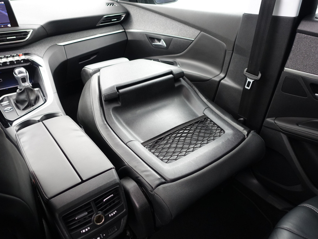 
Peugeot 5008 1.2 PureTech Premium GT Line- 7 Pers, Panodak, Memory, Sfeerverlichting, 360 Camera, Lane Assist, Keyless vol									