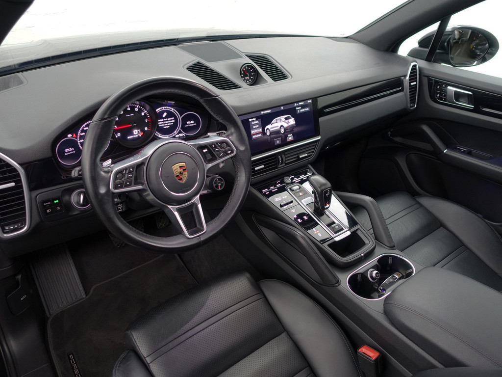 
								Porsche Cayenne 3.0 Aut- Btw, Sport Chrono, Standkachel, Sport Uitlaat, Memory Seats, Active Safe, Panodak vol									