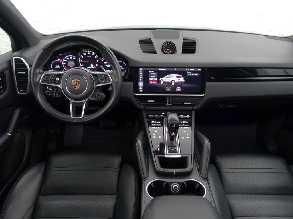 
								Porsche Cayenne 3.0 Aut- Btw, Sport Chrono, Standkachel, Sport Uitlaat, Memory Seats, Active Safe, Panodak vol									