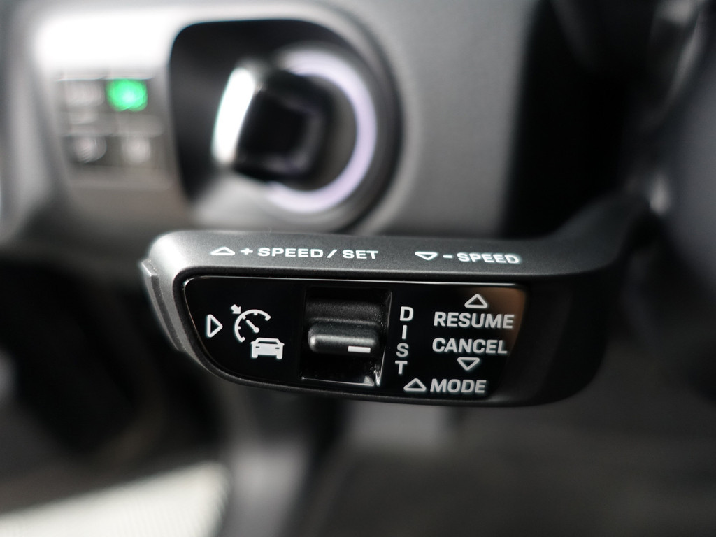 
								Porsche Cayenne 3.0 Aut- Btw, Sport Chrono, Standkachel, Sport Uitlaat, Memory Seats, Active Safe, Panodak vol									