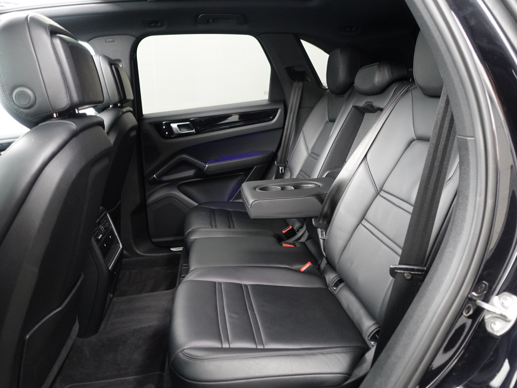 
								Porsche Cayenne 3.0 Aut- Btw, Sport Chrono, Standkachel, Sport Uitlaat, Memory Seats, Active Safe, Panodak vol									