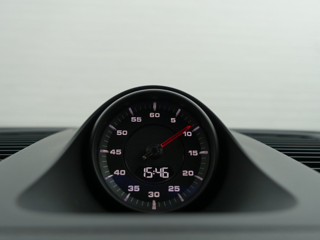
								Porsche Cayenne 3.0 Aut- Btw, Sport Chrono, Standkachel, Sport Uitlaat, Memory Seats, Active Safe, Panodak vol									