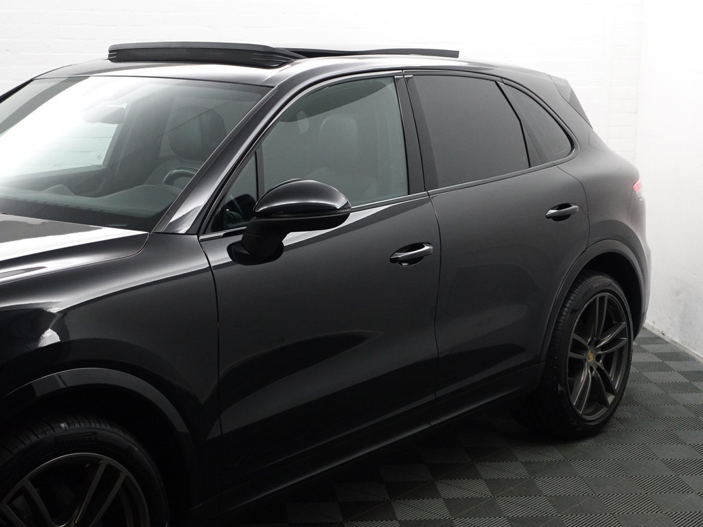 
								Porsche Cayenne 3.0 Aut- Btw, Sport Chrono, Standkachel, Sport Uitlaat, Memory Seats, Active Safe, Panodak vol									