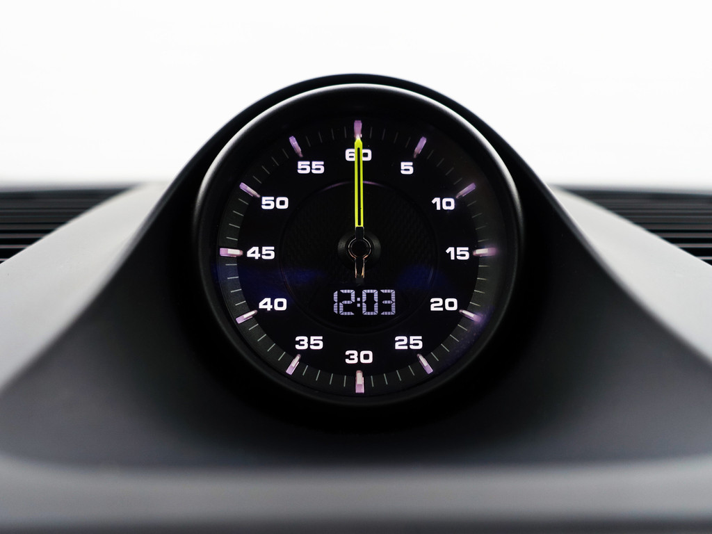 
Porsche Cayenne 3.0 E-Hybrid Exclusive Manufaktur- Alcantara Afwerking, Carbon, Soft Close, Stoelventilatie, Sport Interieur vol									