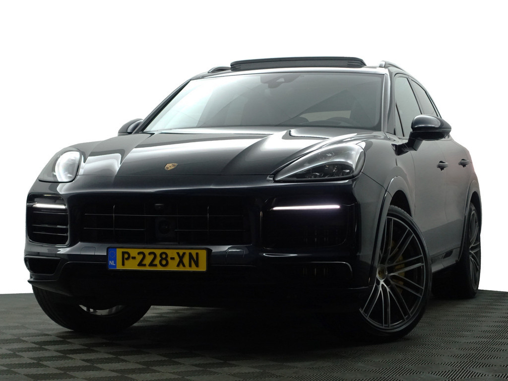 
Porsche Cayenne 3.0 E-Hybrid Exclusive Manufaktur- Alcantara Afwerking, Carbon, Soft Close, Stoelventilatie, Sport Interieur vol									