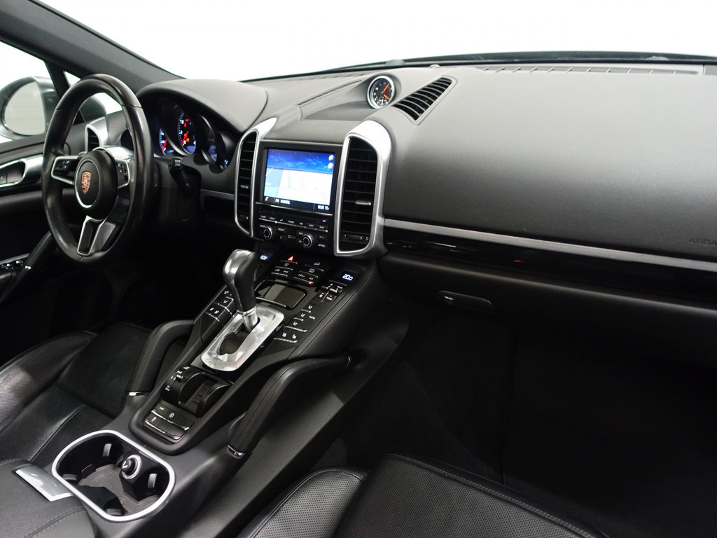 
Porsche Cayenne 3.6 S Sport Chrono 300pk Aut- Panodak, Bose Audio, Leder, Camera, Xenon Led, Memory vol									