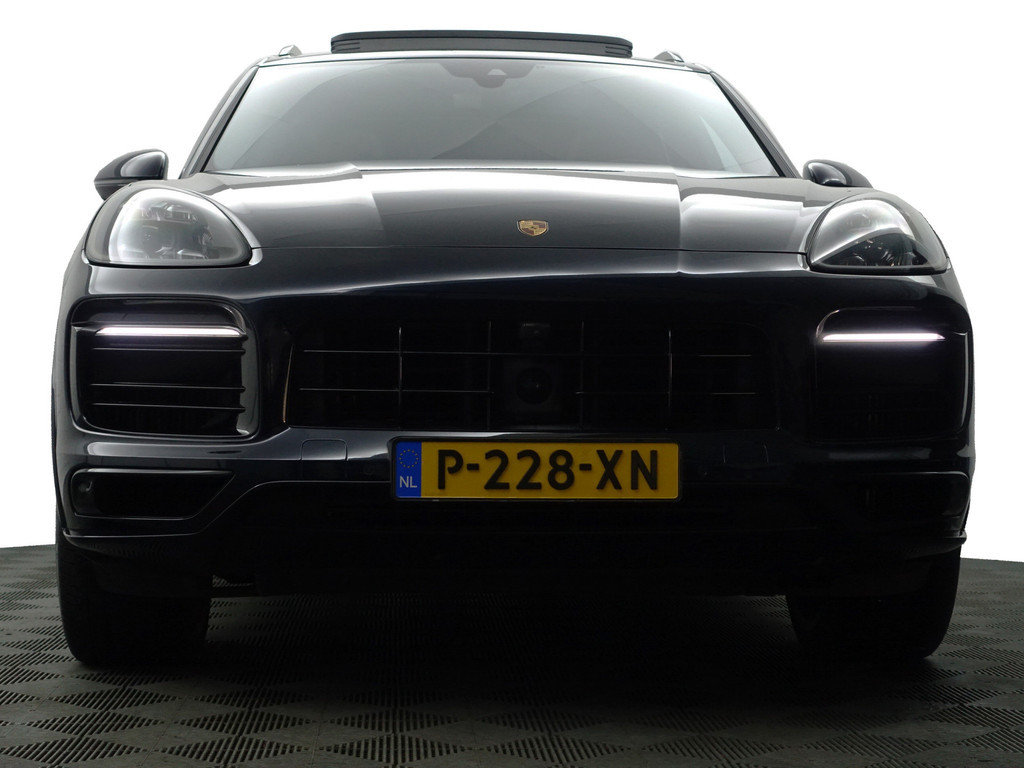 
Porsche Cayenne 3.0 E-Hybrid Exclusive Manufaktur- Alcantara Afwerking, Carbon, Soft Close, Stoelventilatie, Sport Interieur vol									