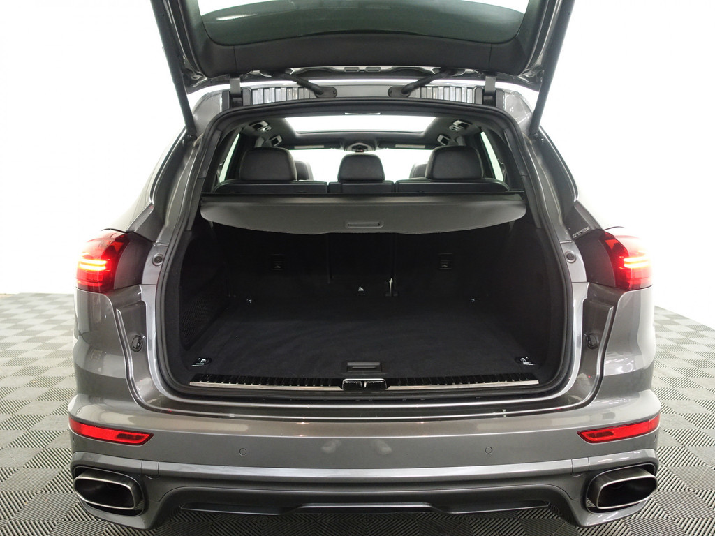 
Porsche Cayenne 3.6 S Sport Chrono 300pk Aut- Panodak, Bose Audio, Leder, Camera, Xenon Led, Memory vol									