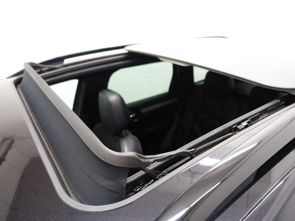 
								Porsche Cayenne 3.0 D Sport Chrono 310Pk Aut- Panoramadak, Bose Audio, Memory Seats, Stoelventilatie, Park Assist vol									