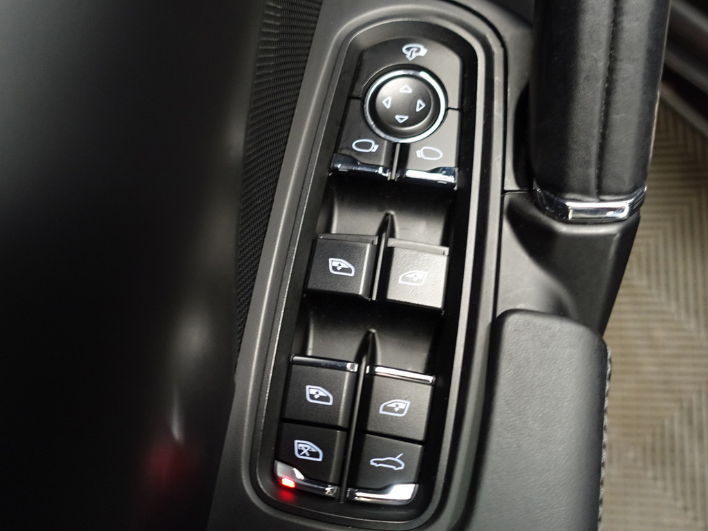 
								Porsche Cayenne 3.0 D Sport Chrono 310Pk Aut- Panoramadak, Bose Audio, Memory Seats, Stoelventilatie, Park Assist vol									