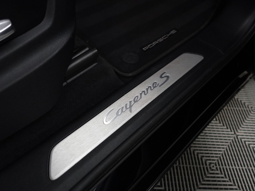 
Porsche Cayenne 2.9 S Exclusive Manufaktur- Sport Chrono, PPF Xenon Led, Stand Kachel, Active Safe, Sfeerverlichting vol									