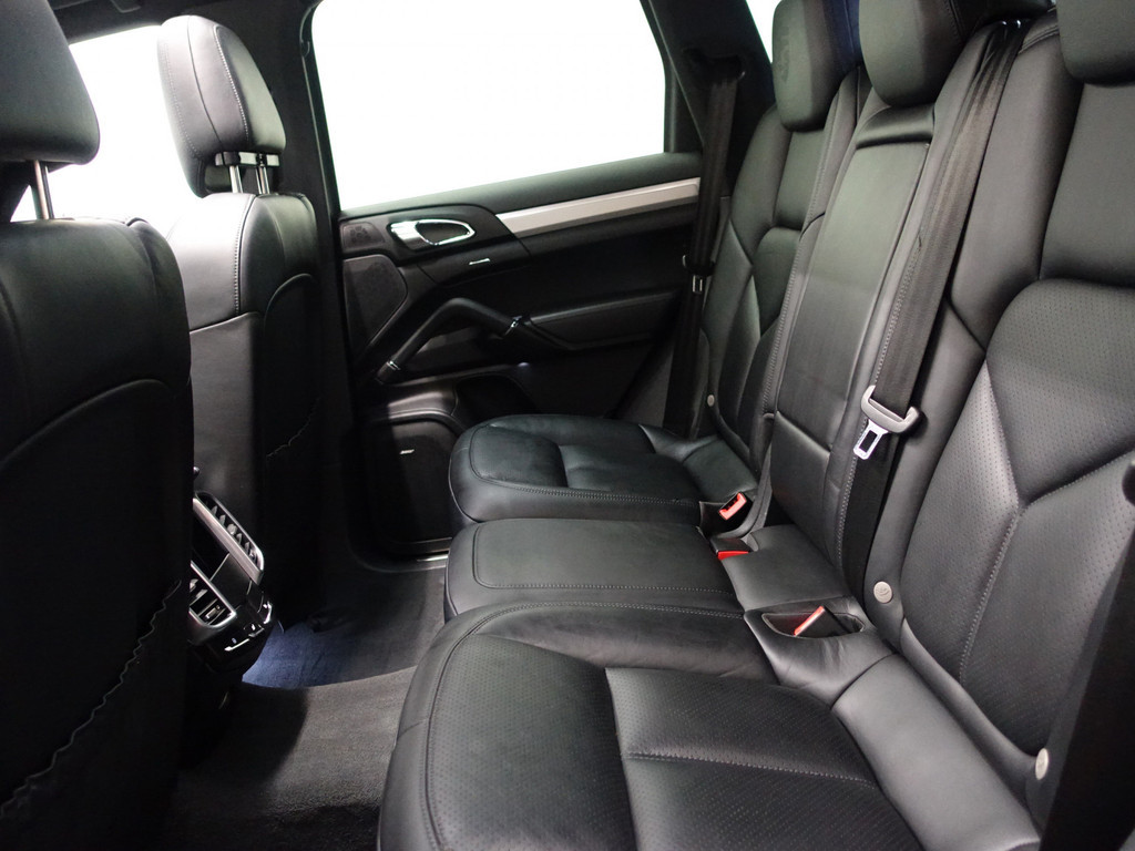 
								Porsche Cayenne 3.0 D Sport Chrono 310Pk Aut- Panoramadak, Bose Audio, Memory Seats, Stoelventilatie, Park Assist vol									