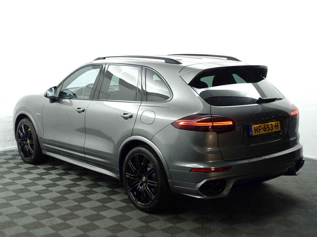 
Porsche Cayenne 3.0 S E-Hybrid Sport Design Aut- Volledig Dealer Onderhouden, Sport Chrono, Bose Audio, Memory Seats vol									