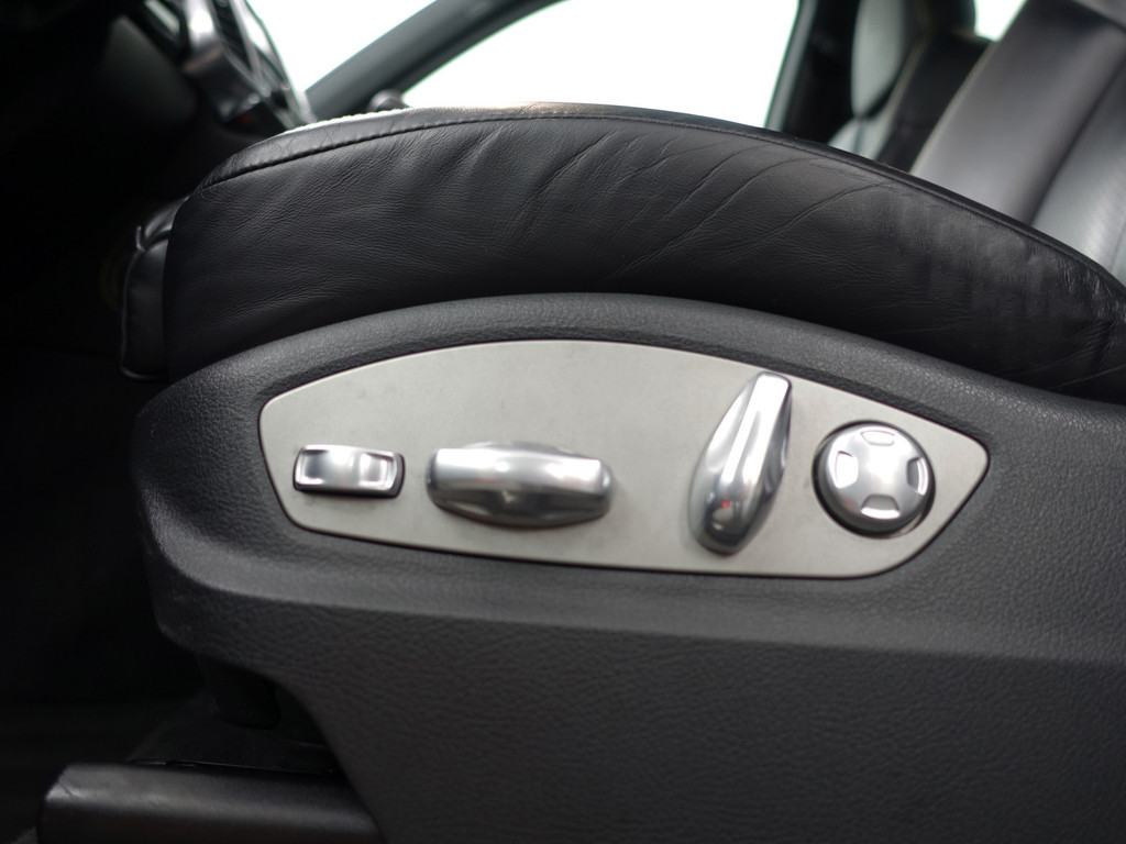 
Porsche Cayenne 3.0 S E-Hybrid Sport Design Aut- Volledig Dealer Onderhouden, Sport Chrono, Bose Audio, Memory Seats vol									