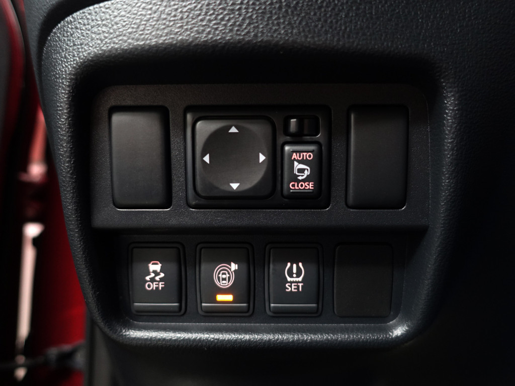 
Nissan Juke 1.6 Tekna Aut- Panoramadak, 360 Camera, Keyless, Leder Interieur, Clima, Navigatie vol									