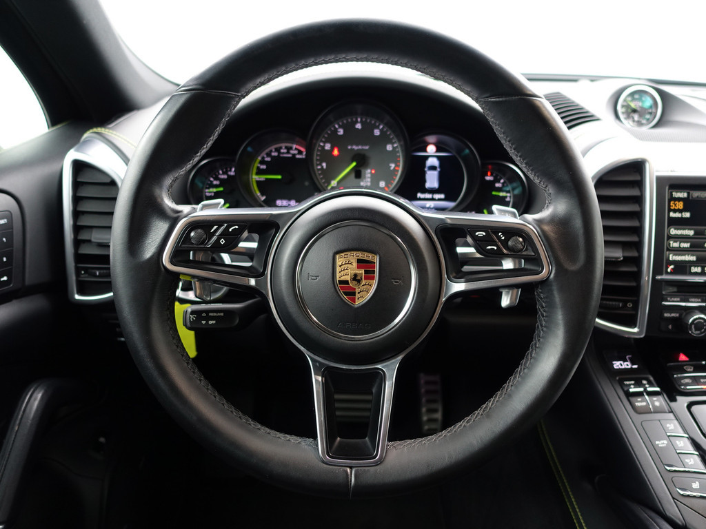 
Porsche Cayenne 3.0 S E-Hybrid Sport Design Aut- Volledig Dealer Onderhouden, Sport Chrono, Bose Audio, Memory Seats vol									