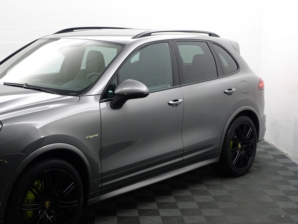 
Porsche Cayenne 3.0 S E-Hybrid Sport Design Aut- Volledig Dealer Onderhouden, Sport Chrono, Bose Audio, Memory Seats vol									