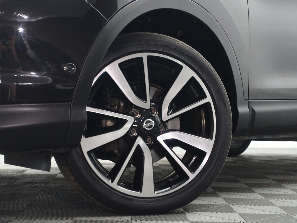 
								Nissan QASHQAI 1.2 Tekna- Panodak, Leder Interieur, 360 Camera, Lane Assist, Sfeerverlichting, Park Assist, Xenon Led vol									