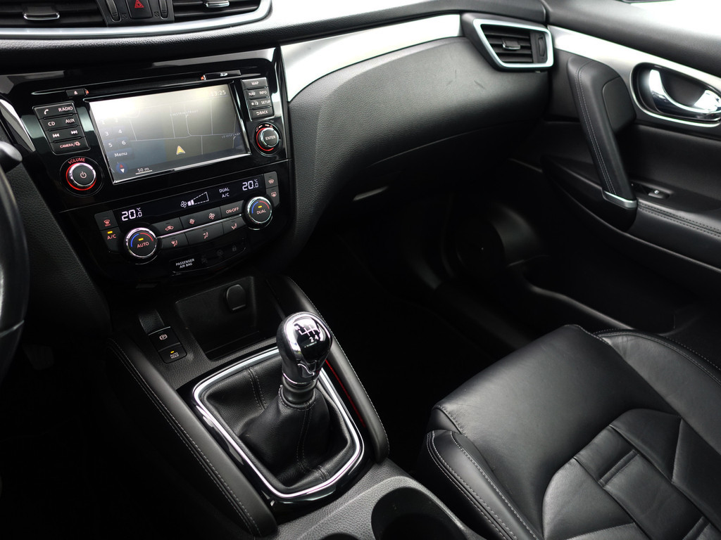 
Nissan QASHQAI 1.2 Tekna + Design Leder Interieur, Panoramadak, Xenon Led, Bose Audio, Memory, Sfeerverlichting vol									