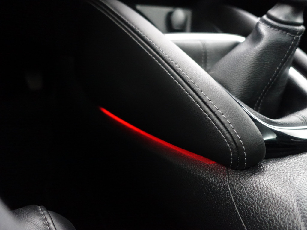 
Nissan QASHQAI 1.2 Tekna + Design Leder Interieur, Panoramadak, Xenon Led, Bose Audio, Memory, Sfeerverlichting vol									