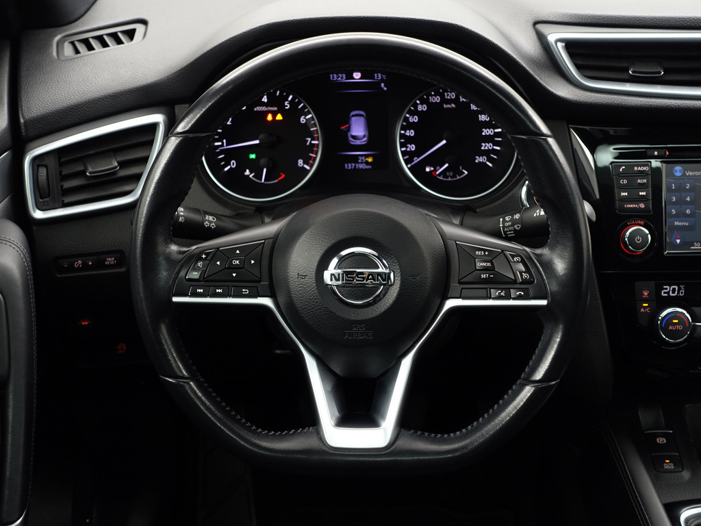 
Nissan QASHQAI 1.2 Tekna + Design Leder Interieur, Panoramadak, Xenon Led, Bose Audio, Memory, Sfeerverlichting vol									
