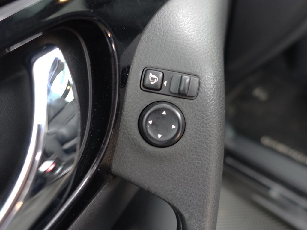 
								Nissan QASHQAI 1.2 Tekna- Panodak, Leder Interieur, 360 Camera, Lane Assist, Sfeerverlichting, Park Assist, Xenon Led vol									