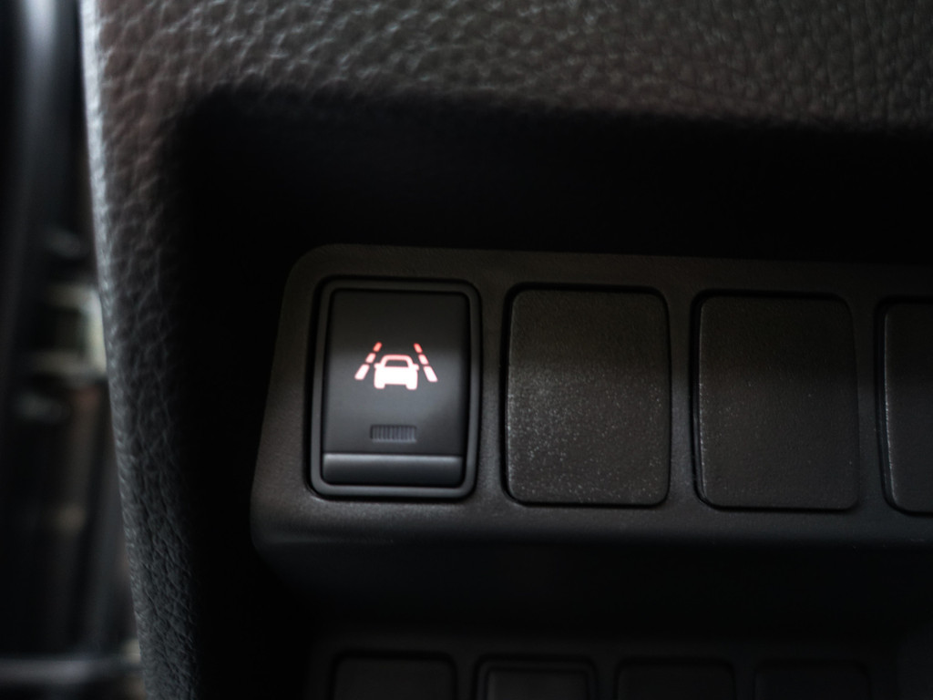 
Nissan QASHQAI 1.2 Tekna + Design Leder Interieur, Panoramadak, Xenon Led, Bose Audio, Memory, Sfeerverlichting vol									