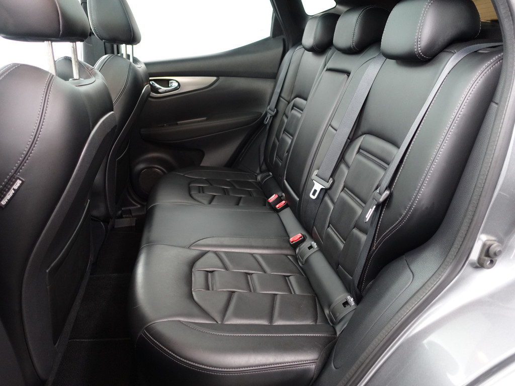 
Nissan QASHQAI 1.2 Tekna + Design Leder Interieur, Panoramadak, Xenon Led, Bose Audio, Memory, Sfeerverlichting vol									