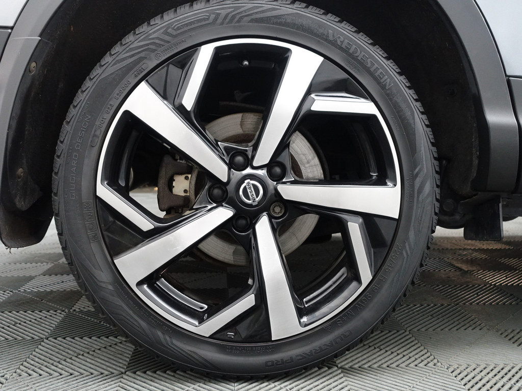 
Nissan QASHQAI 1.2 Tekna + Design Leder Interieur, Panoramadak, Xenon Led, Bose Audio, Memory, Sfeerverlichting vol									