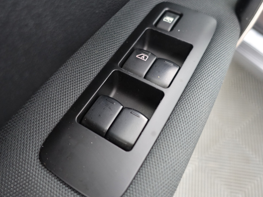 
Nissan QASHQAI+2 1.6 Connect Edition- 7 Pers, Panodak, Camera, Navi, Clima, cruise vol									