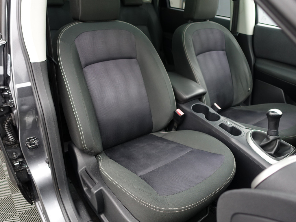 
Nissan QASHQAI+2 1.6 Connect Edition- 7 Pers, Panodak, Camera, Navi, Clima, cruise vol									