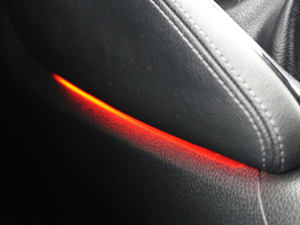 
Nissan QASHQAI 1.2 Business Edition- Treeplanken, 360 Camera, Led, Sfeerverlichting, Stoelverwarming, Lane Assist vol									