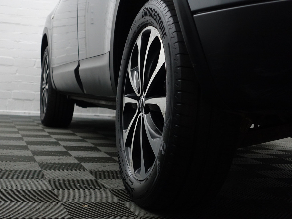 
Nissan QASHQAI+2 1.6 Connect Edition- 7 Pers, Panodak, Camera, Navi, Clima, cruise vol									